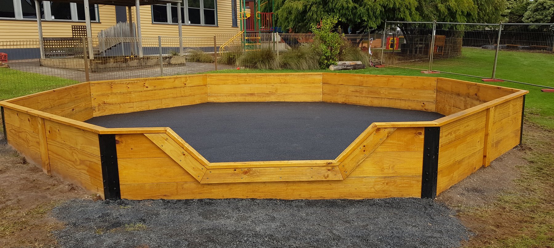 Gaga Pit